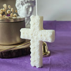 Ziedu krustiņa svece – Miera un garīguma simbols