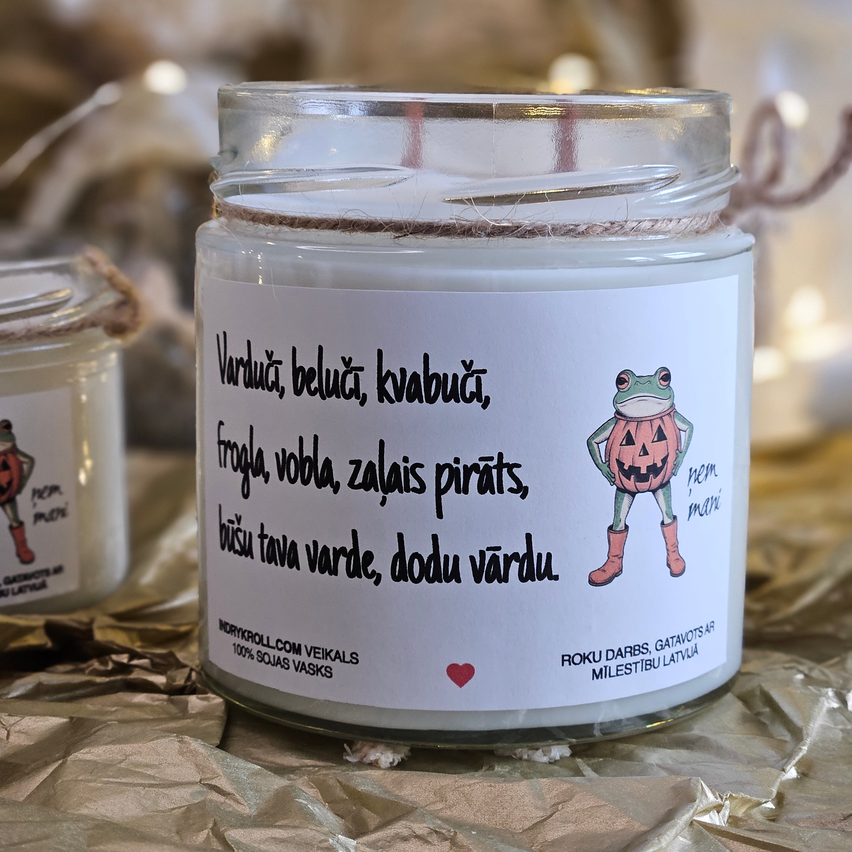 Prikols ar vardi, Helovīni, Sojas vaska svece - Eko produkts