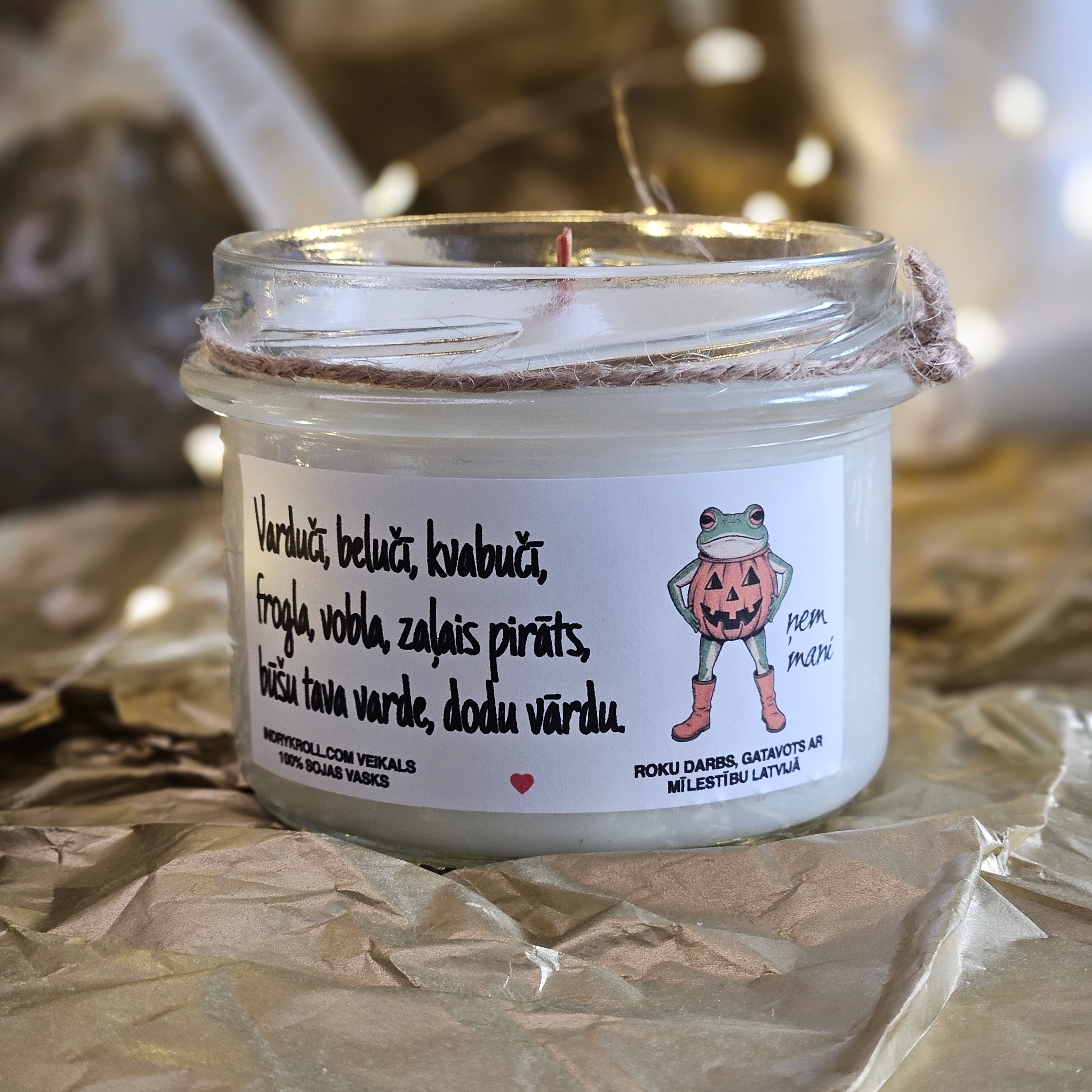 Prikols ar vardi, Helovīni, Sojas vaska svece - Eko produkts