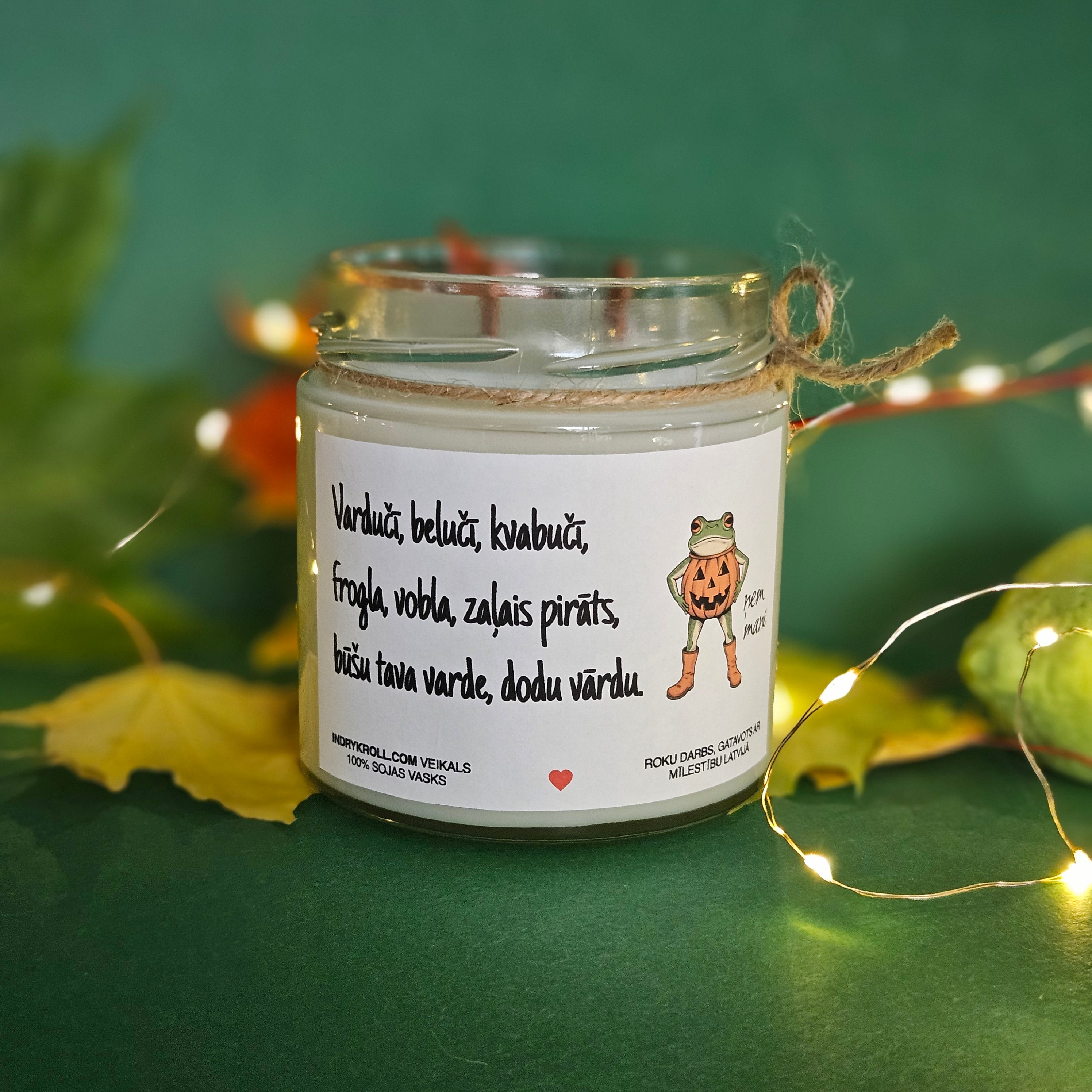 Prikols ar vardi, Helovīni, Sojas vaska svece - Eko produkts