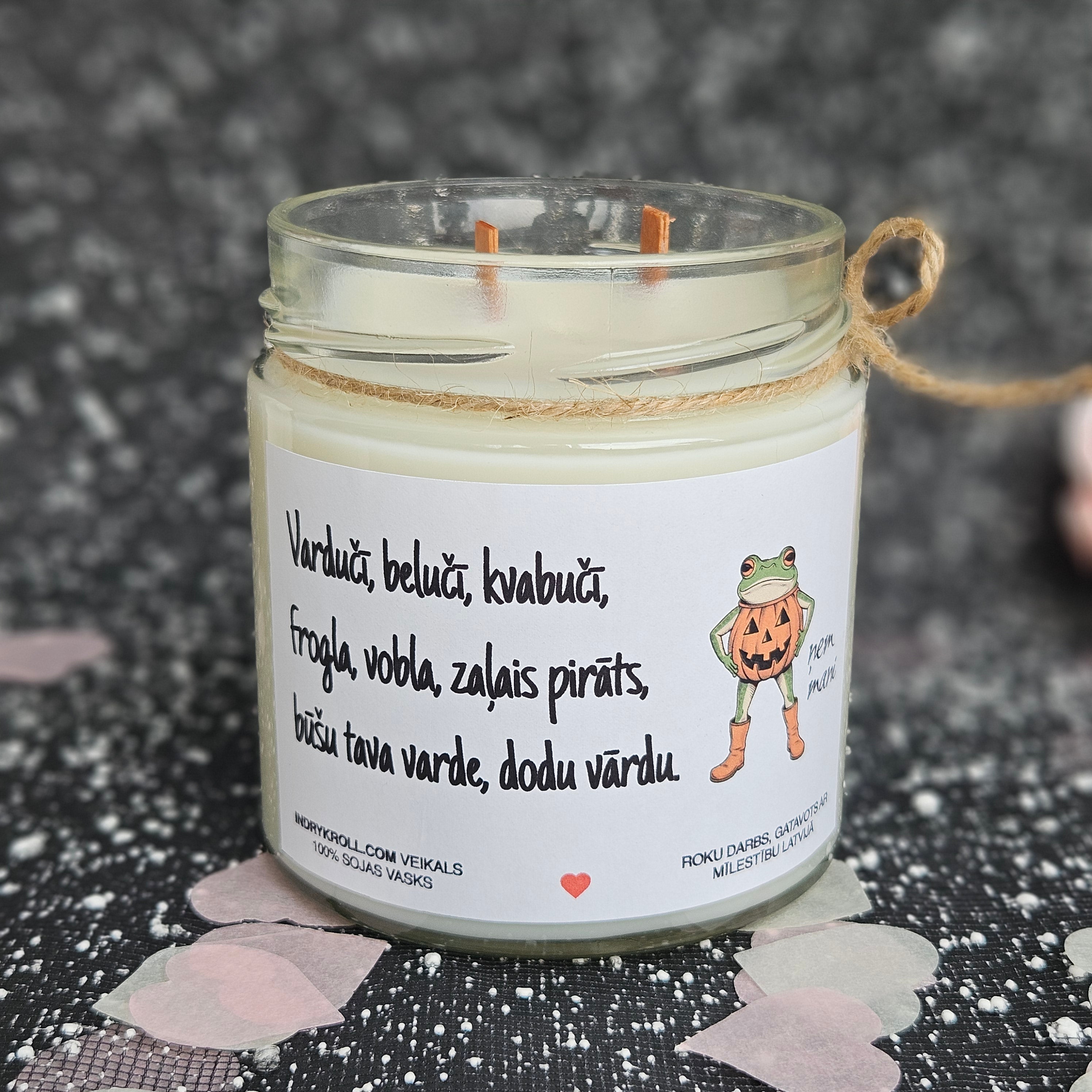 Prikols ar vardi, Helovīni, Sojas vaska svece - Eko produkts