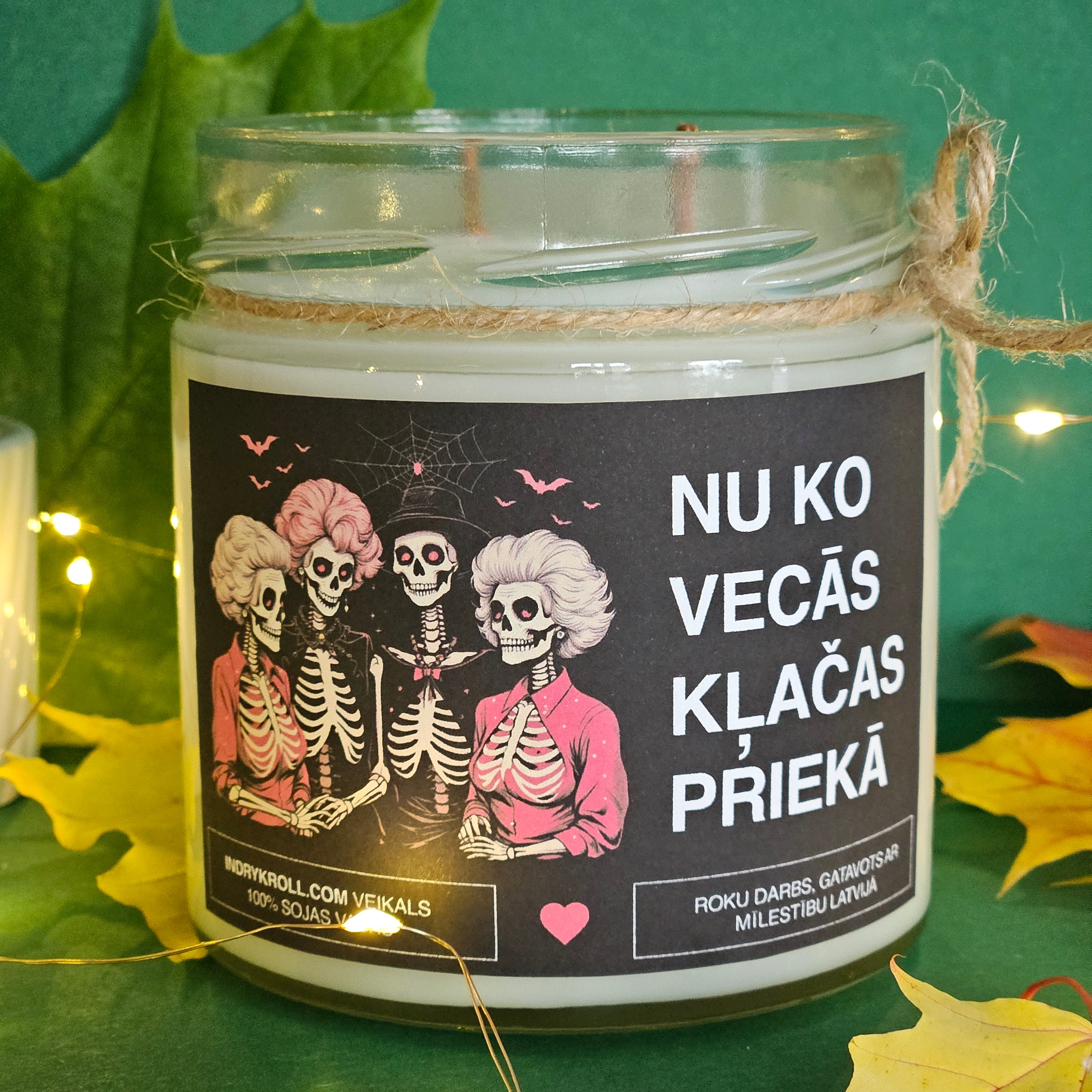 Nu ko, vecās, klačas priekā | Sojas svece ar koka dakti