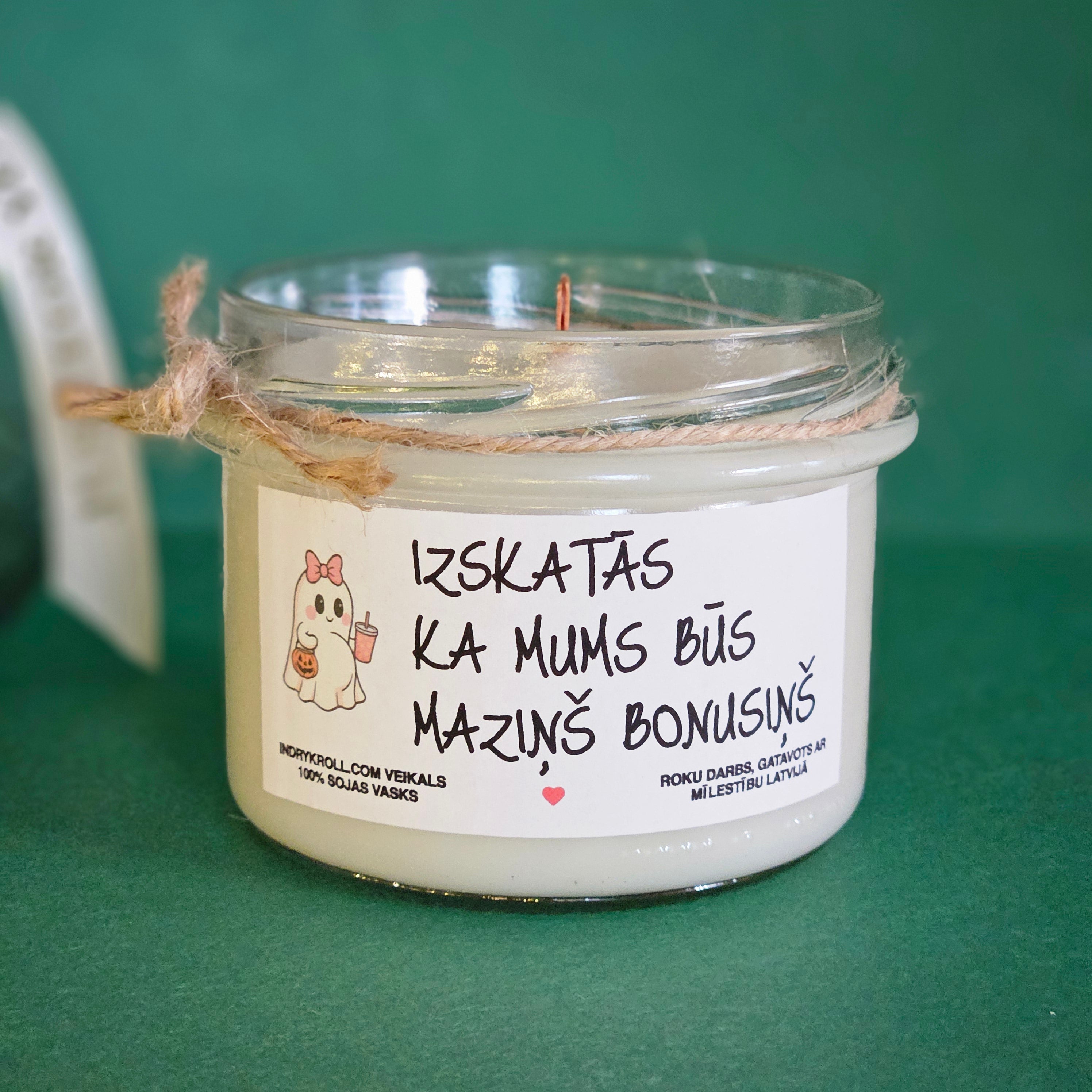 Gaidam mazuli | Sojas svece ar koka dakti