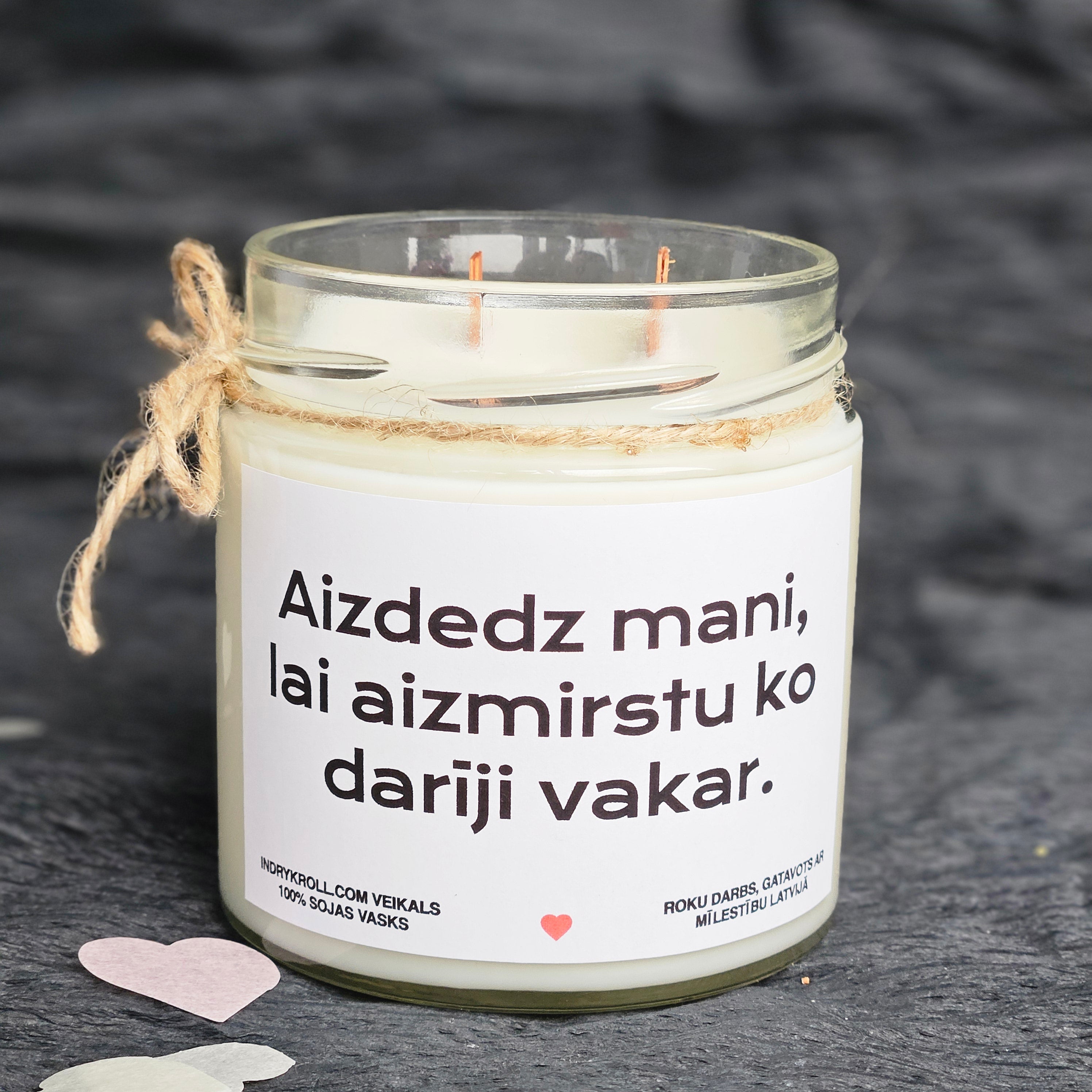 Aizdedz mani, lai aizmirstu, ko darīji vakar | Sojas svece ar koka dakti