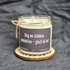 Deg un izliekas produktīva – gluži kā tu! | Sojas svece ar koka dakti