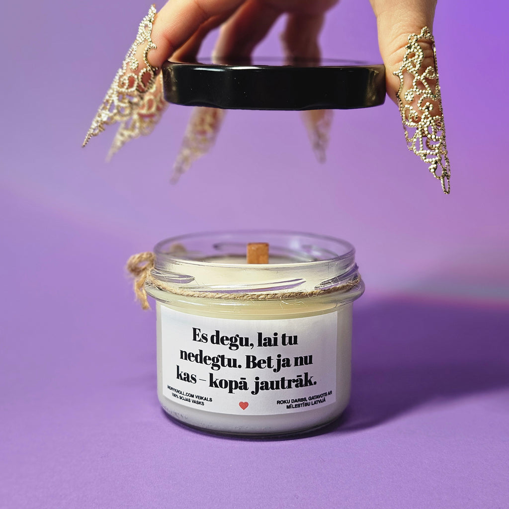 Degu kā nodokļu nauda – skaisti un bez jēgas | Sojas svece ar koka dakti