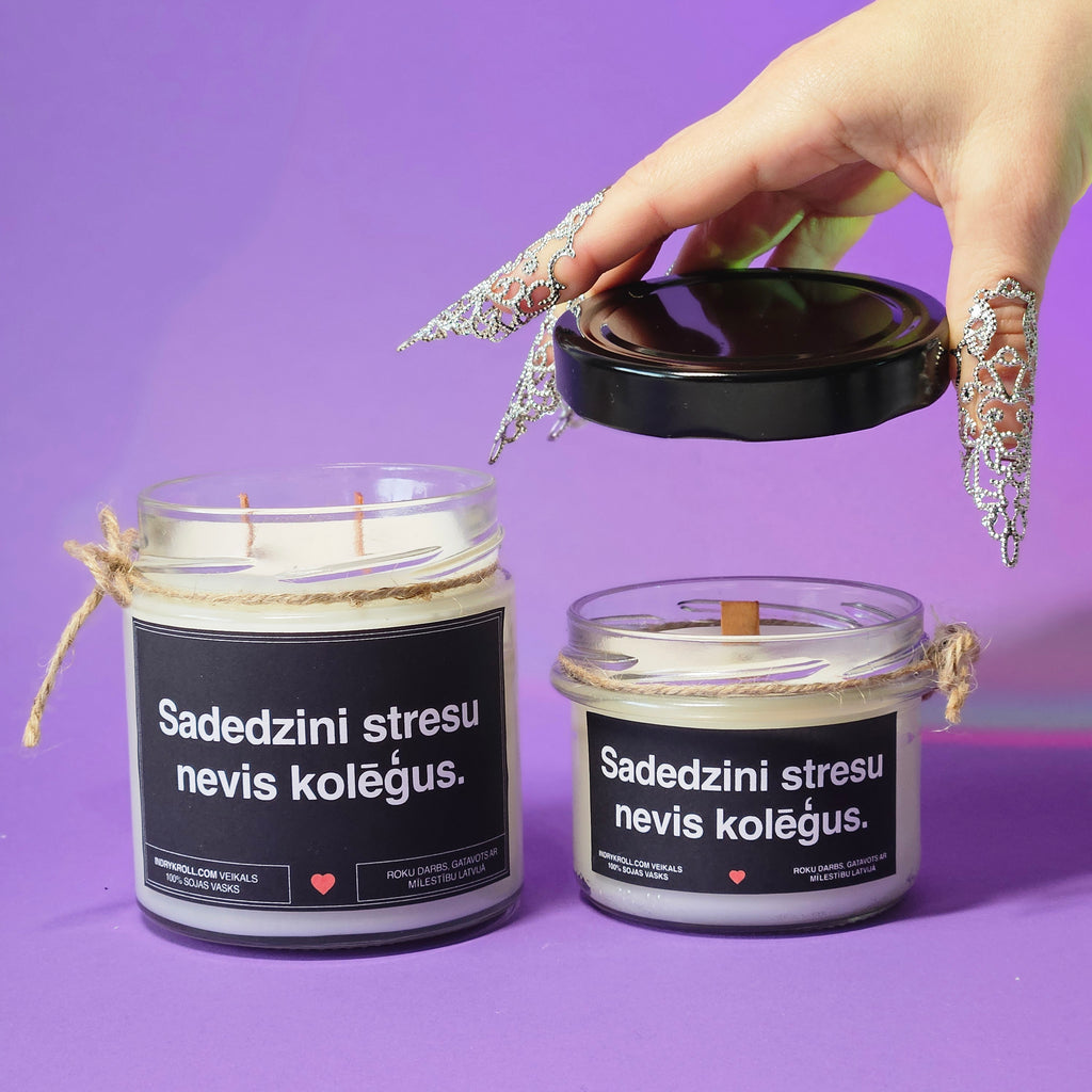 Iededz mani, kamēr vēl nav nodokļu sezona | Sojas svece ar koka dakti