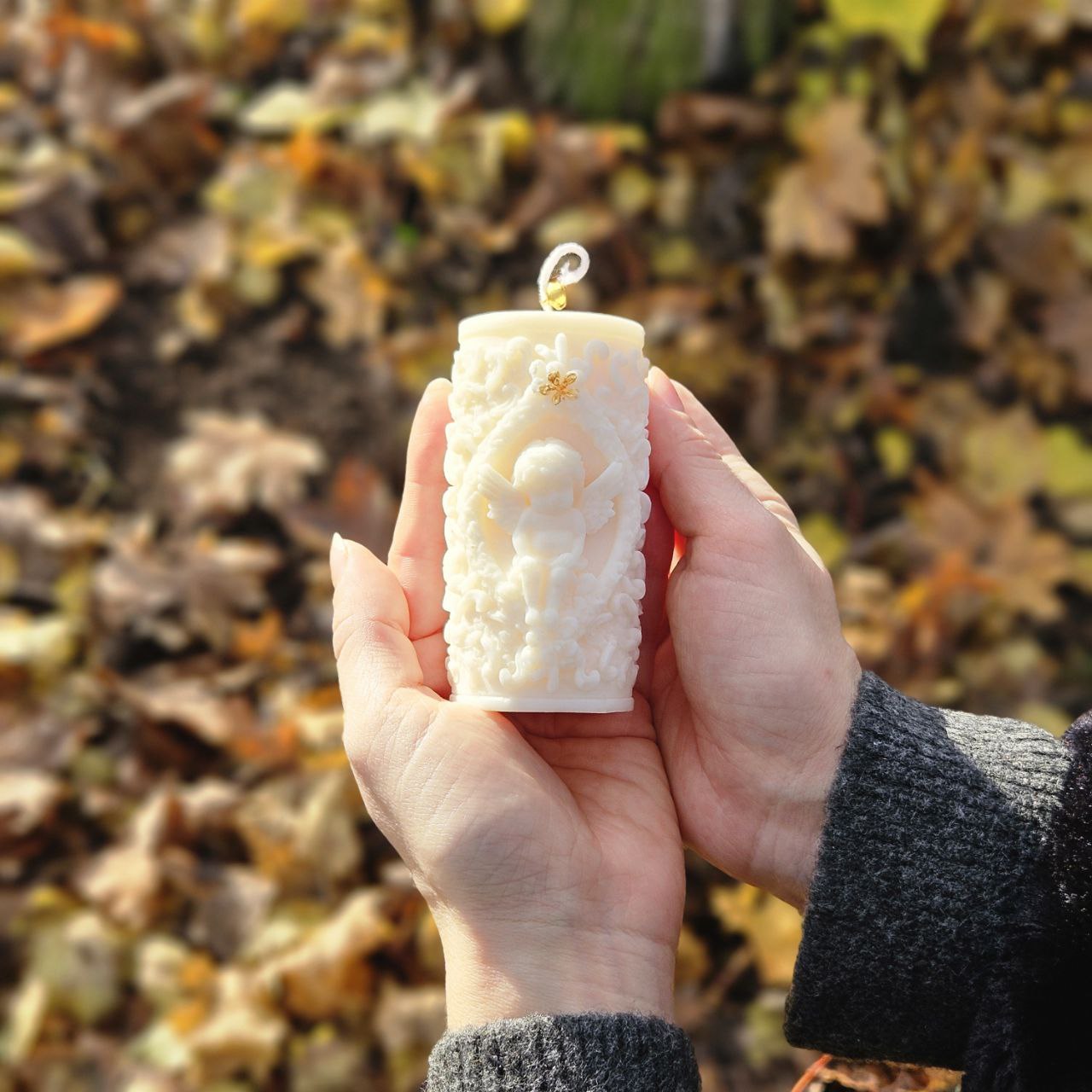 Decorative Angel Pillar Candle – Detailed Sculptural Candle | 145g | 9cm