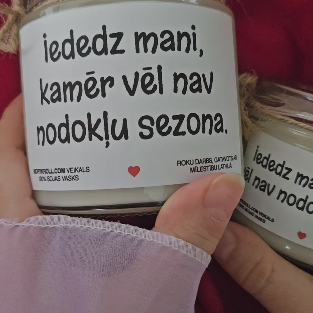 Iededz mani, kamēr vēl nav nodokļu sezona | Sojas svece ar koka dakti